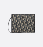 30 Montaigne Dea Pouch