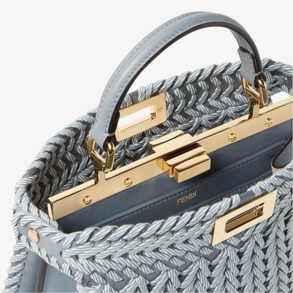 Peekaboo ISeeU Petite