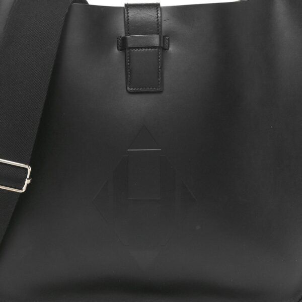 Vache Hunter Evelyne Sellier 29 PM Black