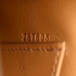 Swift Kelly Pochette Clutch Biscuit