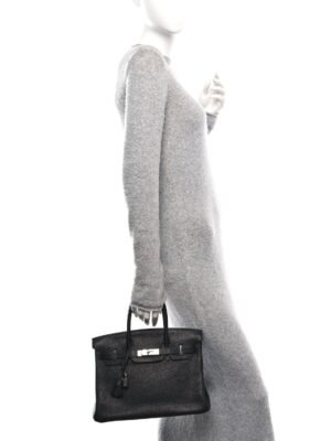 fe0c8339cf3dd1f6138f9ac8bc8ba901