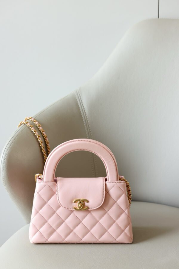 CHANEL 23K Kelly  Waxed Calfskin Leather Handbag Bag – Light Pink (23K Pink)