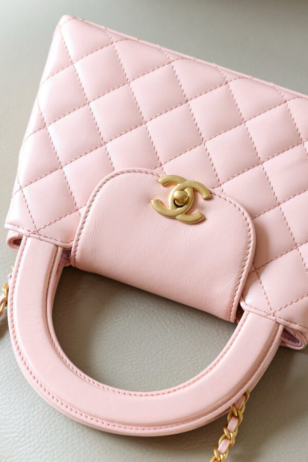 CHANEL 23K Kelly  Waxed Calfskin Leather Handbag Bag – Light Pink (23K Pink)