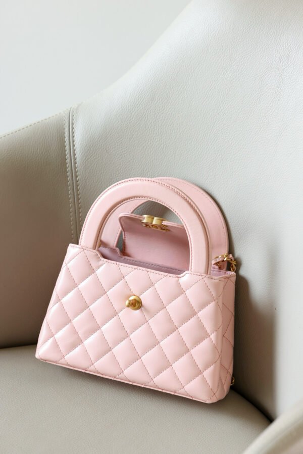 CHANEL 23K Kelly  Waxed Calfskin Leather Handbag Bag – Light Pink (23K Pink)