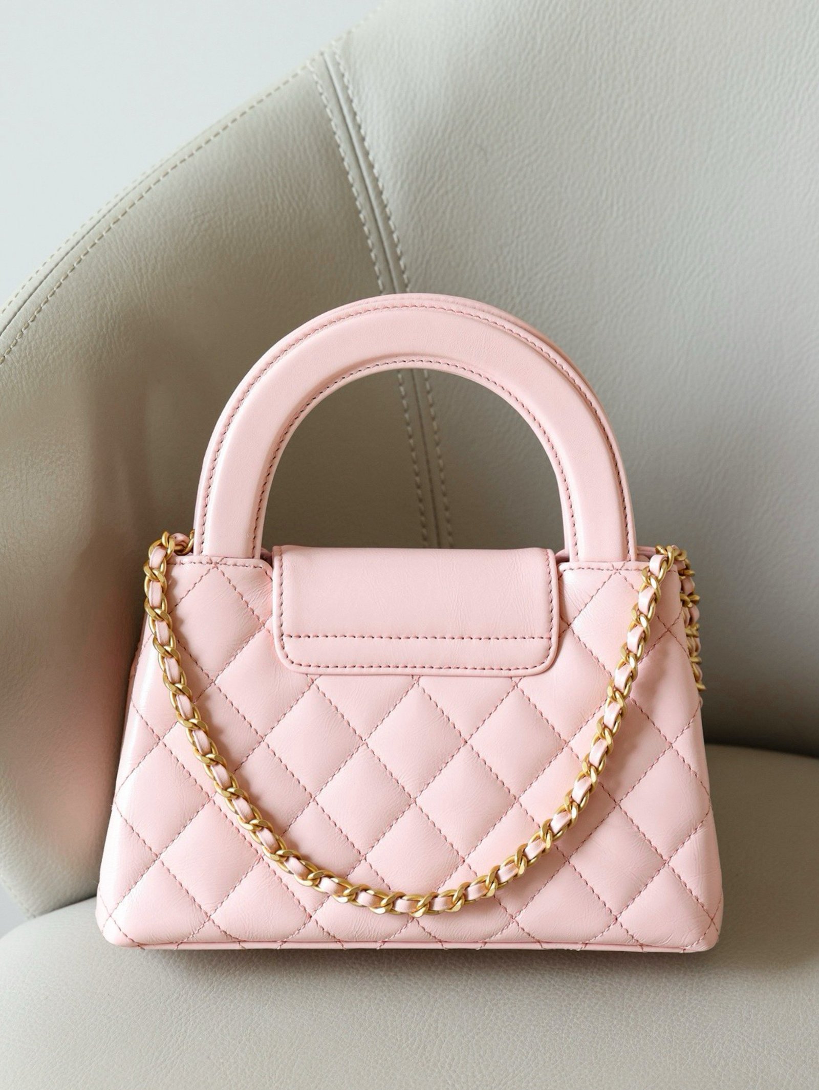 CHANEL 23K Kelly  Waxed Calfskin Leather Handbag Bag – Light Pink (23K Pink)